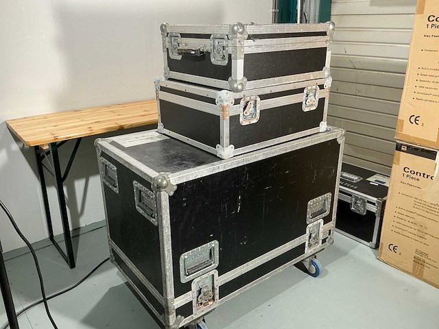 Diverse - flightcases (3x) - afbeelding 1 van  7