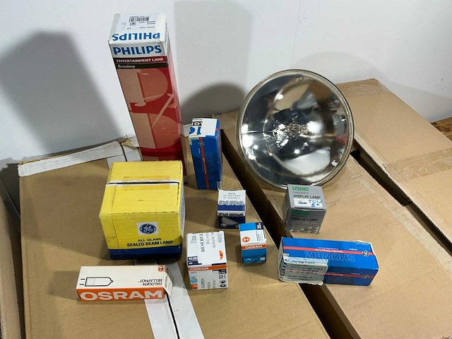 Diverse - various light equipment (3x) - afbeelding 2 van  7