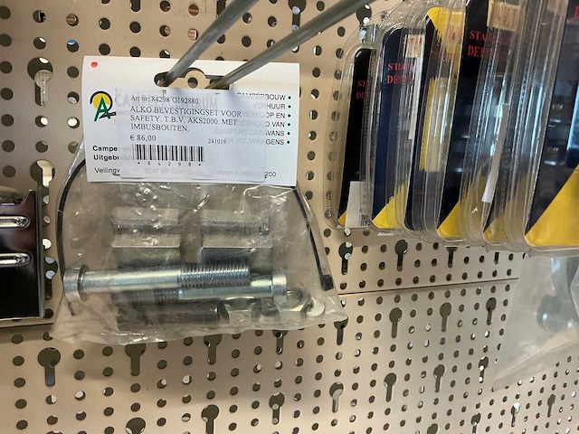 Diverse aanhangersloten toebehoren en gasalarmen - afbeelding 4 van  23