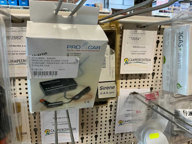 Diverse aanhangersloten toebehoren en gasalarmen - afbeelding 14 van  23