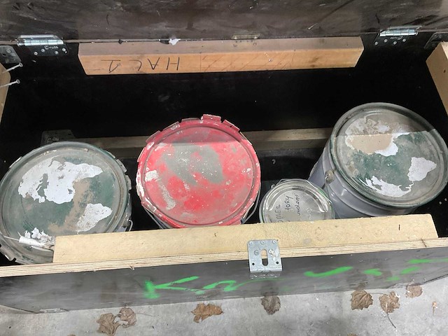 Diverse aannemersmateriaal - afbeelding 3 van  19