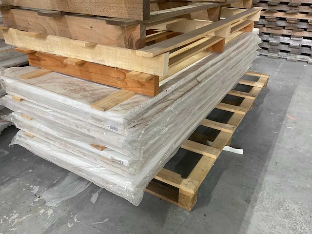 Diverse aannemersmateriaal - afbeelding 9 van  19