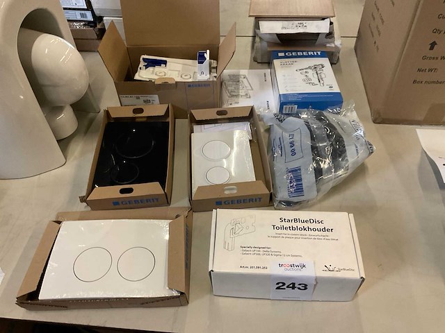 Diverse accessoires voor inbouwreservoirs - afbeelding 1 van  4