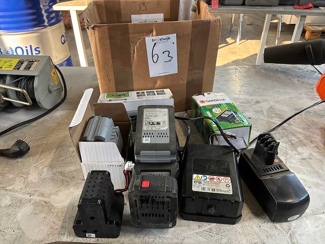 Diverse accu’s (8x) - afbeelding 1 van  7