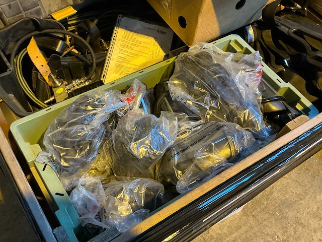 Diverse ademlucht accessoires - afbeelding 3 van  7