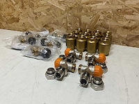 Diverse afsluiters (21x) - afbeelding 4 van  11