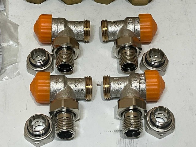 Diverse afsluiters (21x) - afbeelding 6 van  11