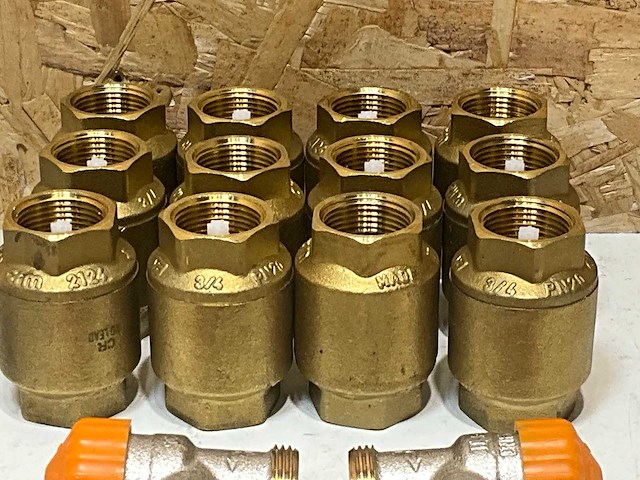 Diverse afsluiters (21x) - afbeelding 8 van  11