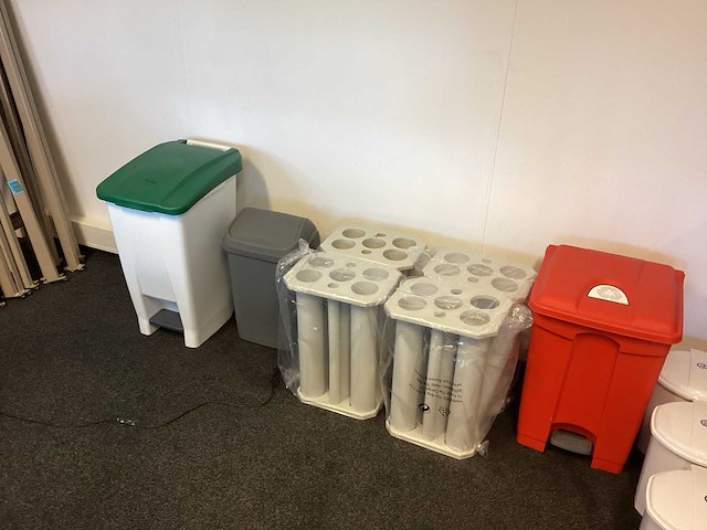 Diverse afvalemmers & prullenbakken (14x) - afbeelding 2 van  6