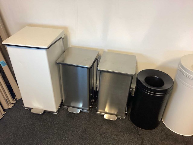Diverse afvalemmers & prullenbakken (8x) - afbeelding 4 van  6