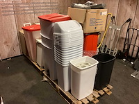 Diverse afvalemmers & prullenbakken - afbeelding 4 van  6