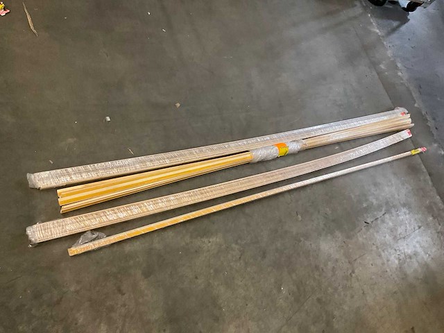 Diverse afwerklijsten 6x25 mm (32x) - afbeelding 1 van  2