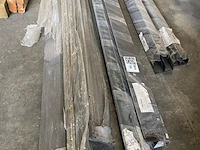 Diverse afwerkprofielen en plinten