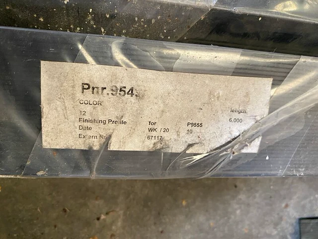 Diverse afwerkprofielen en plinten - afbeelding 6 van  8
