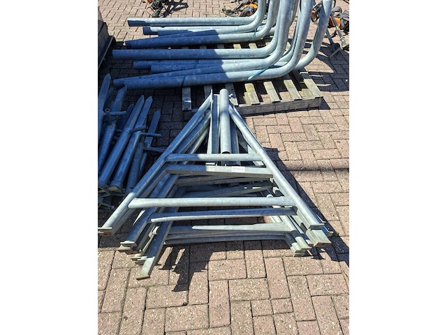 Diverse afzetmateriaal t.b.v. bebording - afbeelding 2 van  4