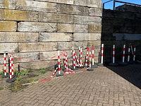 Diverse afzetpaaltjes (18x) - afbeelding 1 van  4