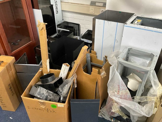 Diverse afzuigkap onderdelen - afbeelding 1 van  5