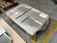 Diverse aluminium blokken - afbeelding 1 van  2