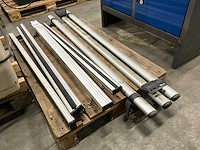 Diverse aluminium dakrails - afbeelding 3 van  4