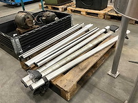 Diverse aluminium dakrails - afbeelding 3 van  4