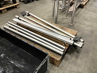 Diverse aluminium dakrails - afbeelding 4 van  4