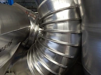 Diverse aluminium hulpstukken in draadmand, burgerhout, aluminium - afbeelding 2 van  6