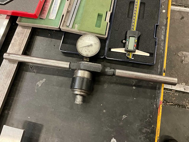 Diverse analoge meettoestellen - afbeelding 8 van  8