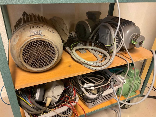 Diverse appartatuur en onderdelen - afbeelding 1 van  1