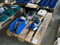 Diverse arburg machine toebehoren - afbeelding 1 van  4