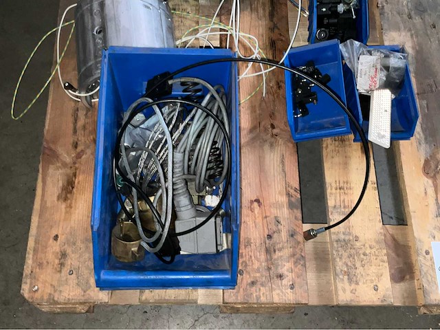 Diverse arburg machine toebehoren - afbeelding 3 van  4