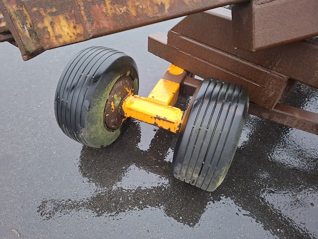 Diverse assen met wielen - afbeelding 2 van  7