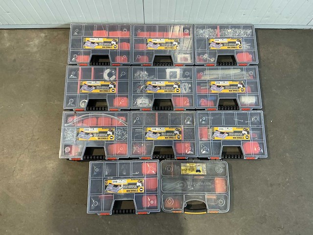 Diverse assortiment dozen t.b.v. installatiewerk (11x) - afbeelding 2 van  5