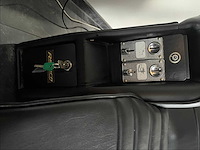 Diverse audio-apparatuur met massagestoel - afbeelding 3 van  3