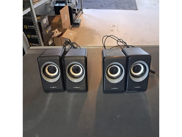 Diverse audio-apparatuur, nedis & logitech - afbeelding 13 van  18