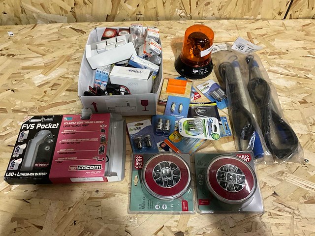 Diverse auto- werkkampen - afbeelding 1 van  6