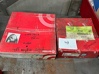 Diverse auto onderdelen - afbeelding 2 van  5