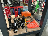 Diverse auto toebehoren - afbeelding 1 van  4