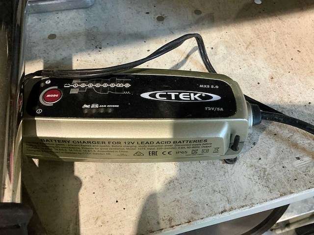 Diverse automaterialen en gereedschappen - afbeelding 6 van  10