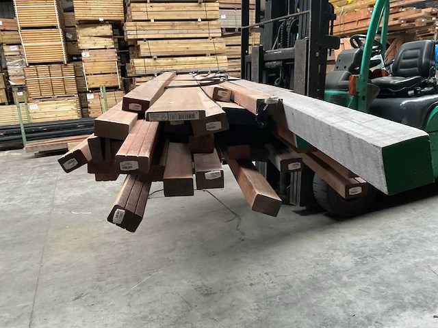 Diverse azobé balken (35x) - afbeelding 3 van  11