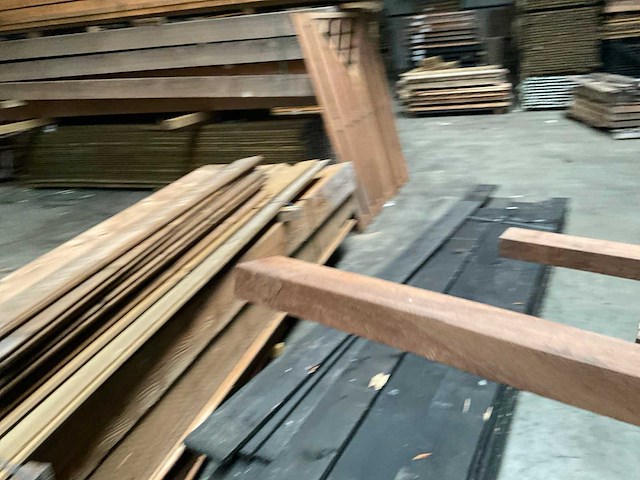 Diverse azobé balken (35x) - afbeelding 7 van  11