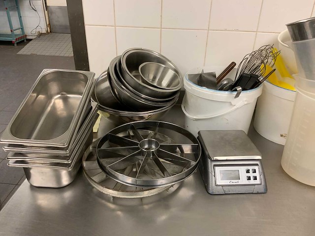 Diverse bakkerij en keuken toebehoren - afbeelding 4 van  8