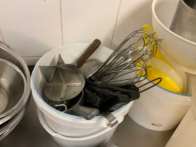 Diverse bakkerij en keuken toebehoren - afbeelding 5 van  8