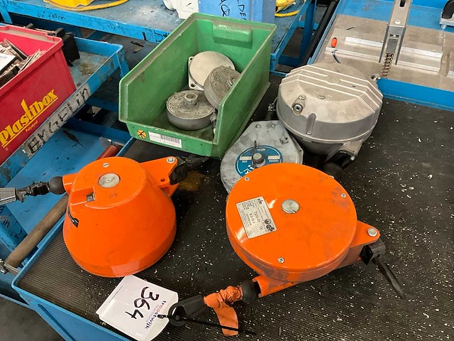 Diverse balanceer apparaten (7x) - afbeelding 1 van  7