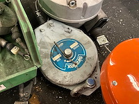 Diverse balanceer apparaten (7x) - afbeelding 6 van  7