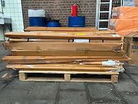 Diverse bamboe kapstokken (28x) - afbeelding 1 van  5