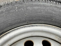 Diverse banden met velg, band, wiel en velg - afbeelding 3 van  21