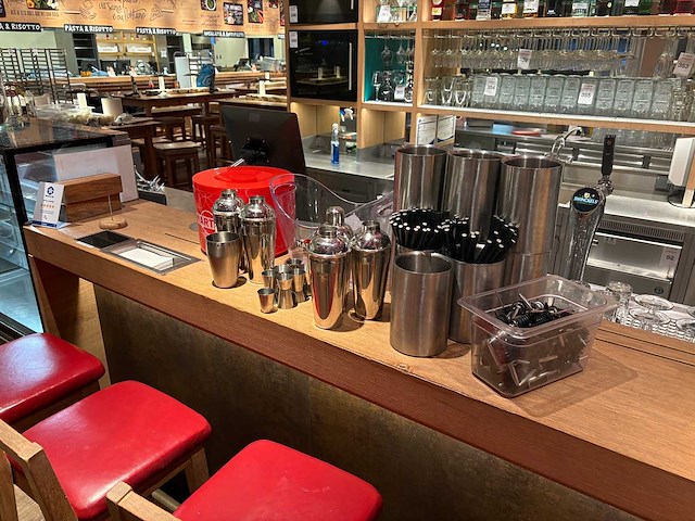 Diverse barbenodigdheden - afbeelding 6 van  6