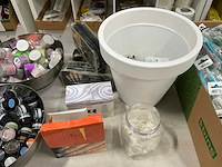 Diverse beautyproducten en nailart - afbeelding 6 van  17