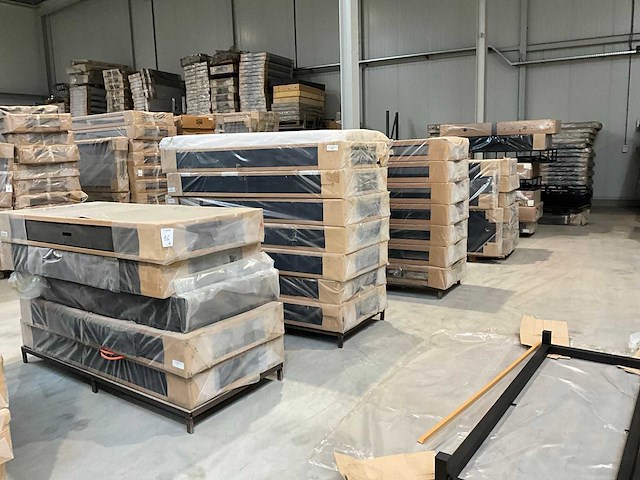 Diverse bedframe onderstellen staal - afbeelding 5 van  5