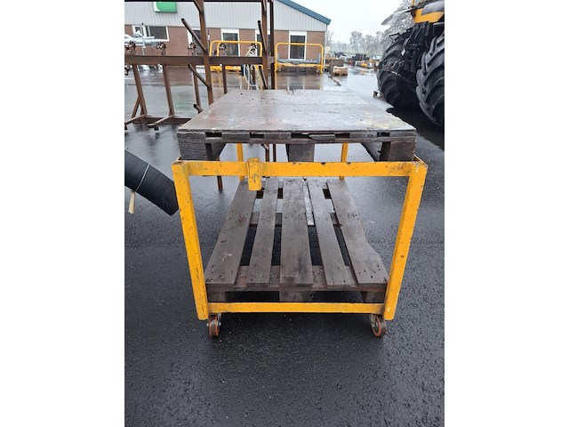 Diverse bedrijfsinventaris - afbeelding 3 van  7